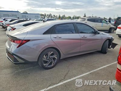 Trzecie zdjęcie samochodu z tyłu: 2025 HYUNDAI ELANTRA SEL SPORT VIN:KMHLM4DG0SU074509 - miniatura