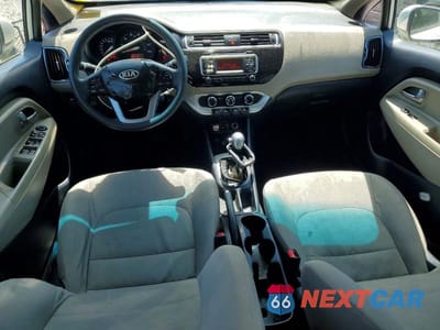 Zdjęcie 8 z 12 samochodu: 2016 KIA RIO LX VIN:KNADM5A31G6634238 - miniatura
