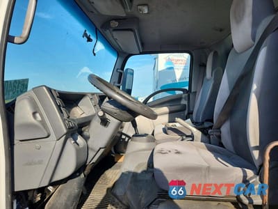 Zdjęcie 7 z 12 samochodu: 2018 ISUZU NPR HD DELIVERY TRUCK VIN:54DC4W1C6JS801224 - miniatura
