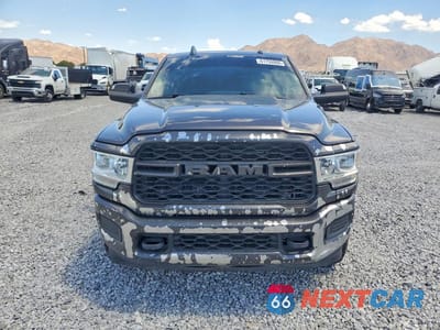 Piąte zdjęcie samochodu w środku: 2020 RAM 3500 TRADESMAN VIN:3C63R3GLXLG291764 - miniatura