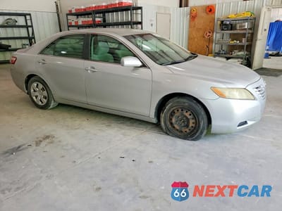 Czwarte zdjęcie samochodu z boku: 2007 TOYOTA CAMRY LE VIN:4T1BE46K27U559669 - miniatura