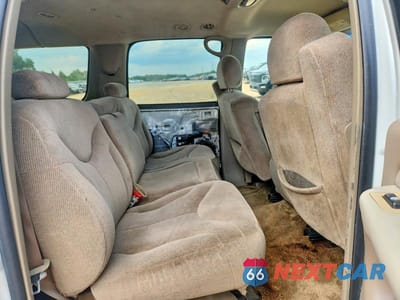 Zdjęcie 11 z 13 samochodu: 2001 GMC YUKON XL K1500 VIN:1GKFK16T41J218678 - miniatura