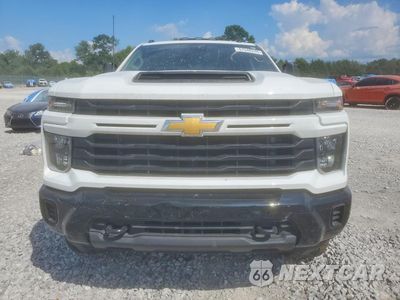 Piąte zdjęcie samochodu w środku: 2025 CHEVROLET SILVERADO K2500 CUSTOM VIN:1GC4KME71SF104246 - miniatura