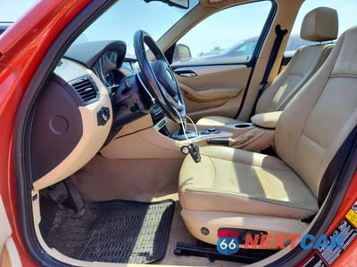 Zdjęcie 7 z 13 samochodu: 2015 BMW X1 XDRIVE28I VIN:WBAVL1C58FVY24623 - miniatura