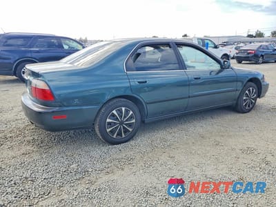 Trzecie zdjęcie samochodu z tyłu: 1997 HONDA ACCORD LX VIN:1HGCD5632VA215012 - miniatura