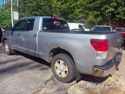 Trzecie zdjęcie samochodu z tyłu: 2011 TOYOTA TUNDRA DOUBLE CAB SR5 VIN:5TFUM5F12BX024796 - miniatura