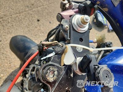 Zdjęcie 8 z 10 samochodu: 2006 YAMAHA YZFR6 L VIN:JYARJ12E16A008920 - miniatura