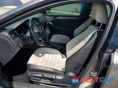 Zdjęcie 7 z 12 samochodu: 2016 VOLKSWAGEN JETTA SPORT VIN:3VWD17AJ0GM399236 - miniatura