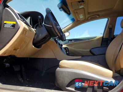Zdjęcie 7 z 12 samochodu: 2014 HYUNDAI SONATA HYBRID VIN:KMHEC4A41EA111806 - miniatura