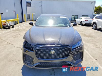 Piąte zdjęcie samochodu w środku: 2026 JAGUAR F-PACE R-DYNAMIC S VIN:SADCT2EX4TA756472 - miniatura