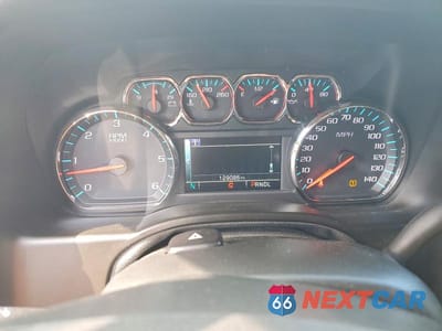 Zdjęcie 9 z 13 samochodu: 2019 CHEVROLET SUBURBAN C1500 LT VIN:1GNSCHKC5KR270546 - miniatura
