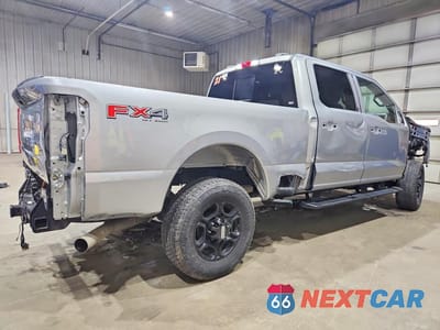 Trzecie zdjęcie samochodu z tyłu: 2024 FORD F250 SUPER DUTY VIN:1FT8W2BA5RED49349 - miniatura
