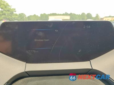 Zdjęcie 9 z 12 samochodu: 2025 TOYOTA PRIUS XLE VIN:JTDACAAU9S3061156 - miniatura