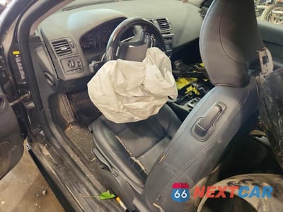 Zdjęcie 8 z 12 samochodu: 2010 VOLVO C30 T5 VIN:YV1672MK5A2173722 - miniatura