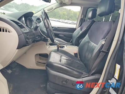 Zdjęcie 7 z 13 samochodu: 2015 CHRYSLER TOWN & COUNTRY LIMITED PLATINUM VIN:2C4RC1GG0FR554418 - miniatura