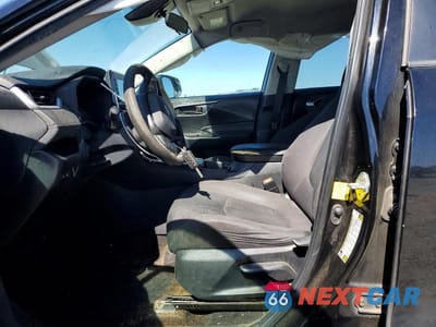 Zdjęcie 7 z 14 samochodu: 2020 TOYOTA RAV4 LE VIN:2T3H1RFV3LW096567 - miniatura