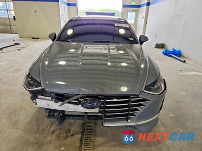 Piąte zdjęcie samochodu w środku: 2021 HYUNDAI SONATA SE VIN:5NPEG4JA8MH114854 - miniatura