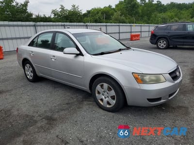 Czwarte zdjęcie samochodu z boku: 2006 HYUNDAI SONATA GL VIN:5NPET46C06H103775 - miniatura