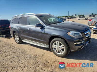 Czwarte zdjęcie samochodu z boku: 2013 MERCEDES-BENZ GL 450 4MATIC VIN:4JGDF7CE5DA194651 - miniatura