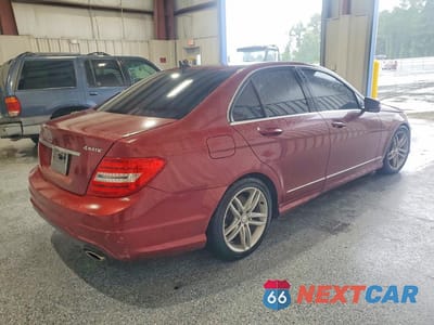 Trzecie zdjęcie samochodu z tyłu: 2012 MERCEDES-BENZ C 300 4MATIC VIN:WDDGF8BB8CA615507 - miniatura