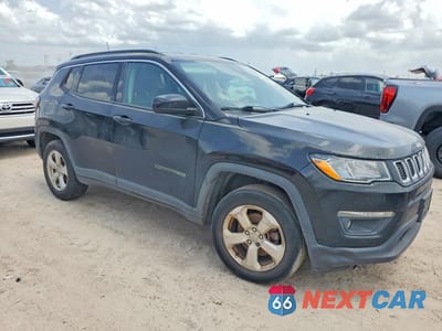 Czwarte zdjęcie samochodu z boku: 2021 JEEP COMPASS LATITUDE VIN:3C4NJDBB7MT543511 - miniatura