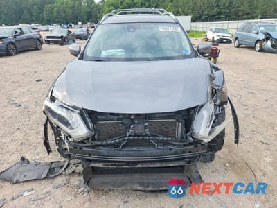 Piąte zdjęcie samochodu w środku: 2020 NISSAN ROGUE SV VIN:JN8AT2MT5LW042312 - miniatura