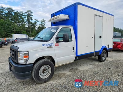 2023 FORD E350 REFRIGERATED BOX TRUCK 1FDWE3FKXPDD14825 - główne zdjęcie licytacji z USA - miniatura