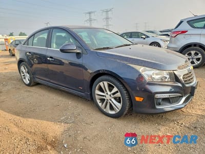 Czwarte zdjęcie samochodu z boku: 2015 CHEVROLET CRUZE LTZ VIN:1G1PG5SBXF7129815 - miniatura