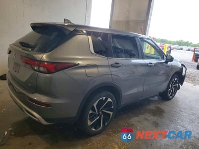 Trzecie zdjęcie samochodu z tyłu: 2024 MITSUBISHI OUTLANDER SE VIN:JA4J3VA88RZ039161 - miniatura
