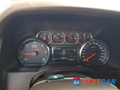 Zdjęcie 9 z 13 samochodu: 2019 CHEVROLET SUBURBAN C1500 LT VIN:1GNSCHKC0KR395423 - miniatura