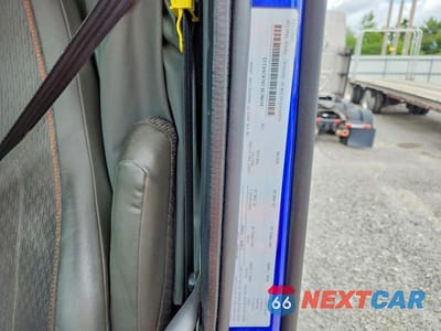 Zdjęcie 12 z 14 samochodu: 2020 VOLVO VNL SEMI TRUCK VIN:4V4NC9EJ8LN269331 - miniatura