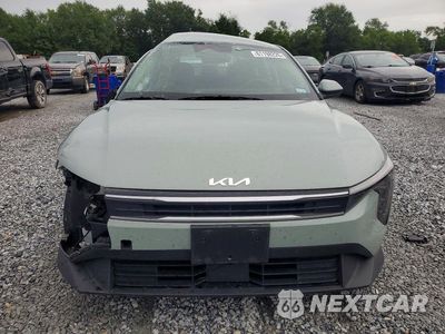 Piąte zdjęcie samochodu w środku: 2025 KIA K4 LXS VIN:3KPFT4DE7SE008962 - miniatura