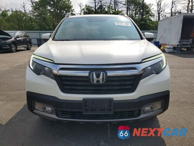 Piąte zdjęcie samochodu w środku: 2019 HONDA RIDGELINE RTL VIN:5FPYK3F77KB030918 - miniatura