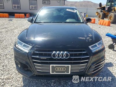 Piąte zdjęcie samochodu w środku: 2020 AUDI Q5 E PREMIUM PLUS VIN:WA1E2AFY6L2061617 - miniatura