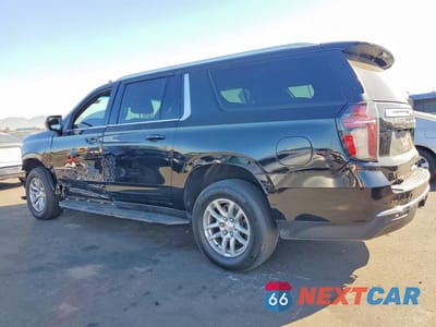 Drugie zdjęcie samochodu z przodu: 2023 CHEVROLET SUBURBAN C1500 LT VIN:1GNSCCKD7PR368612 - miniatura