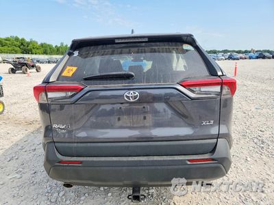 Zdjęcie 6 z 13 samochodu: 2022 TOYOTA RAV4 XLE VIN:2T3W1RFV0NW198919 - miniatura