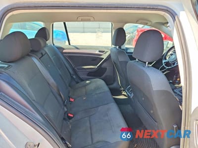 Zdjęcie 10 z 12 samochodu: 2016 VOLKSWAGEN GOLF SPORTWAGEN S VIN:3VWC17AU5GM505847 - miniatura