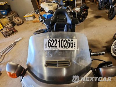 Piąte zdjęcie samochodu w środku: 2006 HONDA GL1800 VIN:1HFSC47F66A505308 - miniatura
