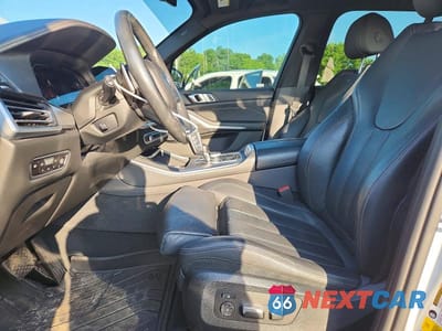 Zdjęcie 7 z 14 samochodu: 2019 BMW X5 XDRIVE40I VIN:5UXCR6C52KLL36603 - miniatura