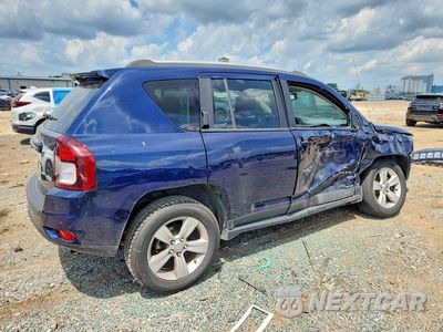 Trzecie zdjęcie samochodu z tyłu: 2017 JEEP COMPASS LATITUDE VIN:1C4NJDEB5HD210036 - miniatura