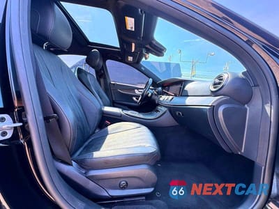 Piąte zdjęcie samochodu w środku: 2021 MERCEDES-BENZ E 450 4MATIC VIN:W1KZF5KB6MA884579 - miniatura