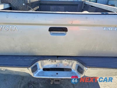 Zdjęcie 10 z 13 samochodu: 2001 TOYOTA TACOMA XTRACAB VIN:5TEVL52N21Z865797 - miniatura