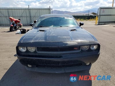 Piąte zdjęcie samochodu w środku: 2012 DODGE CHALLENGER R/T VIN:2C3CDYBT1CH146824 - miniatura
