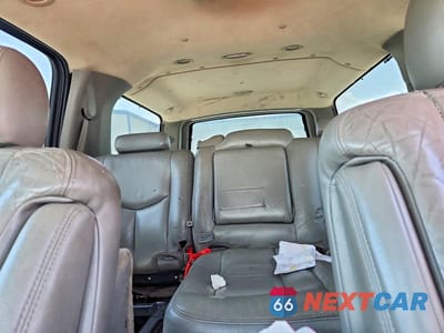 Zdjęcie 10 z 13 samochodu: 2003 CHEVROLET SUBURBAN K1500 VIN:1GNFK16Z73R272763 - miniatura