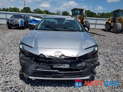 Piąte zdjęcie samochodu w środku: 2025 TOYOTA CAMRY LE VIN:4T1DAACK1SU534861 - miniatura