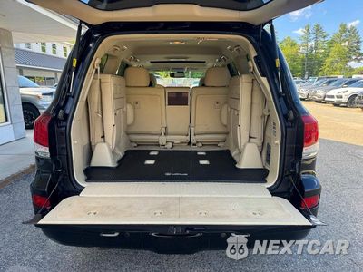 Zdjęcie 9 z 13 samochodu: 2015 LEXUS LX 570 VIN:JTJHY7AX9F4181761 - miniatura