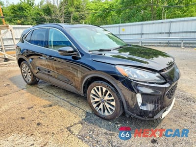Czwarte zdjęcie samochodu z boku: 2020 FORD ESCAPE TITANIUM VIN:1FMCU9J92LUB38652 - miniatura