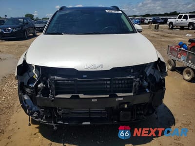 Piąte zdjęcie samochodu w środku: 2023 KIA SPORTAGE SX PRESTIGE VIN:KNDPXCAG6P7082583 - miniatura