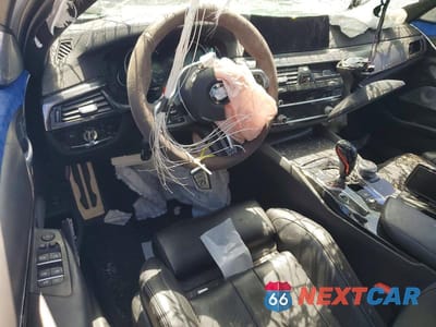 Zdjęcie 8 z 13 samochodu: 2018 BMW M5 VIN:WBSJF0C53JB283924 - miniatura