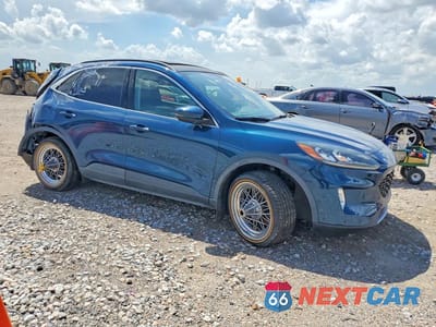 Czwarte zdjęcie samochodu z boku: 2020 FORD ESCAPE TITANIUM VIN:1FMCU9DZ9LUB33993 - miniatura